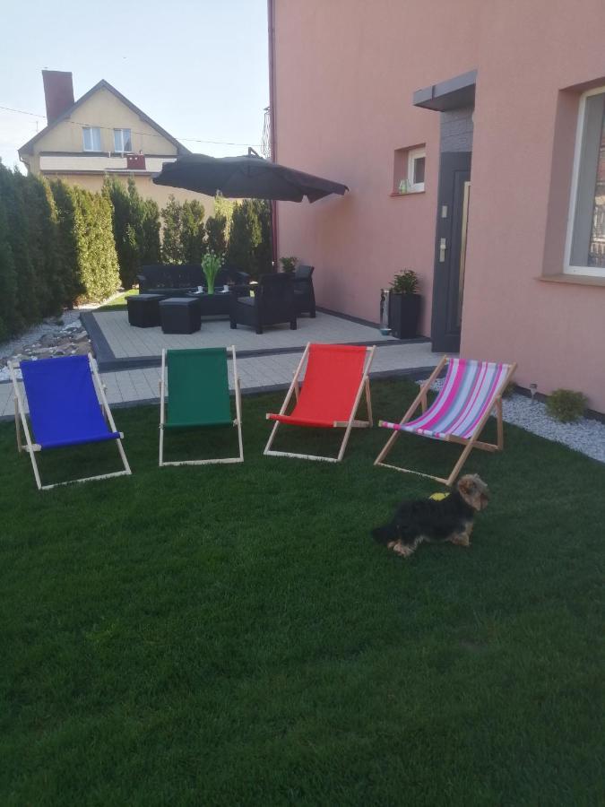 Pokoje Goscinne U Bosmana Dźwirzyno Exteriör bild